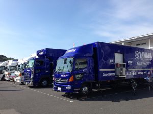 YAMAHA_factory_racing_team_